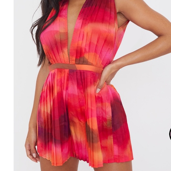 PrettyLittleThing Colorful Halter Neck Romper - Picture 1 of 4